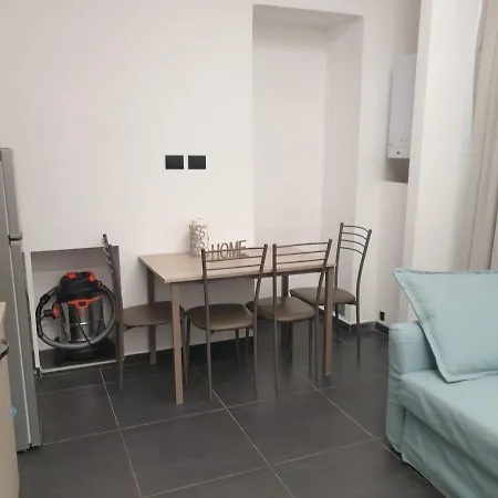 King's Apt - Confirenthouse Apartment Turin